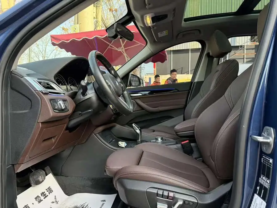 بي إم دبليو X1 2022 sDrive25Li النسخة الرائدة