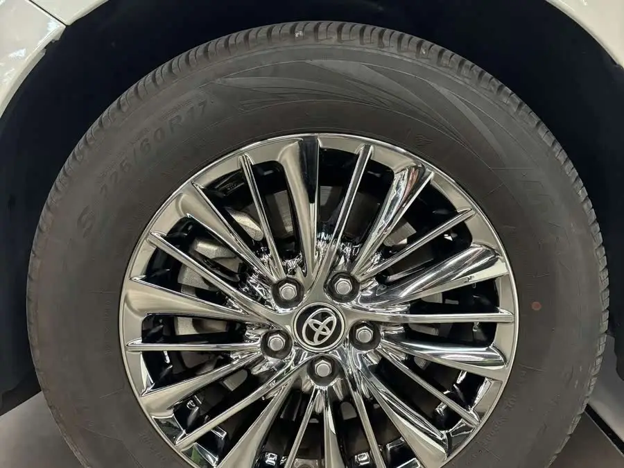 ألڤارد 2021 مزود بمحرك مزدوج 2.5 لتر فئة بريميوم