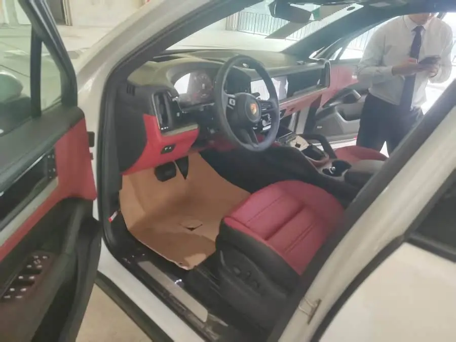 2025 Cayenne Cayenne 3.0T