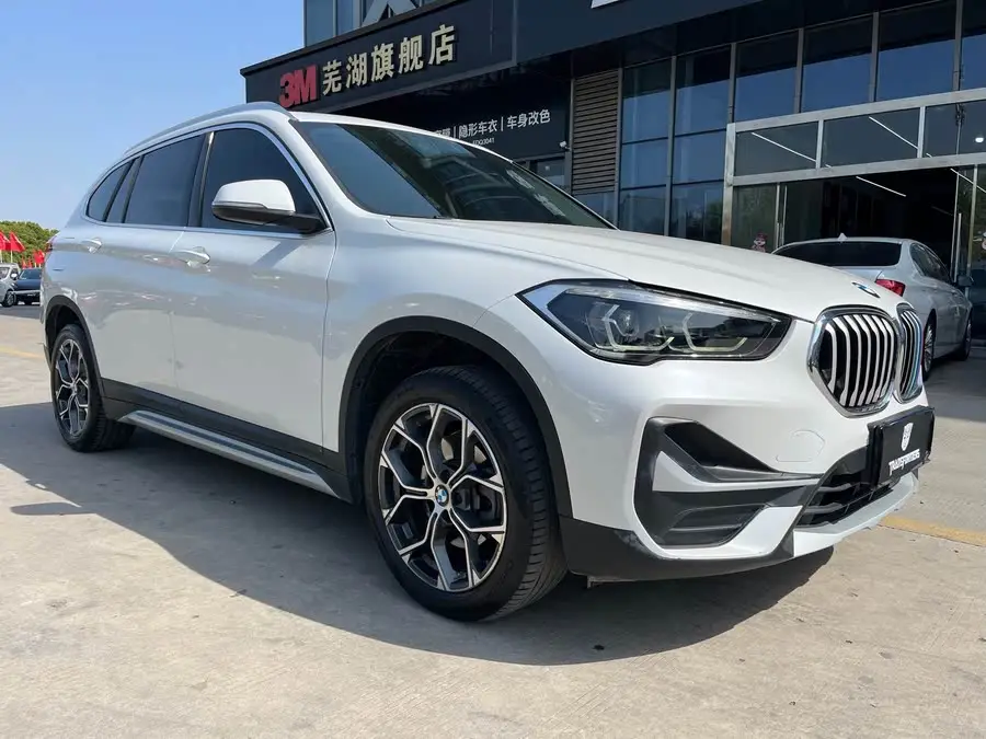 بي إم دبليو X1 2020 sDrive20Li الحصرية