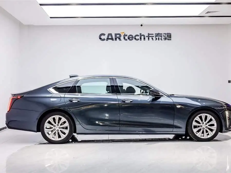 كاديلاك CT6 2023 طراز 28T بريميوم