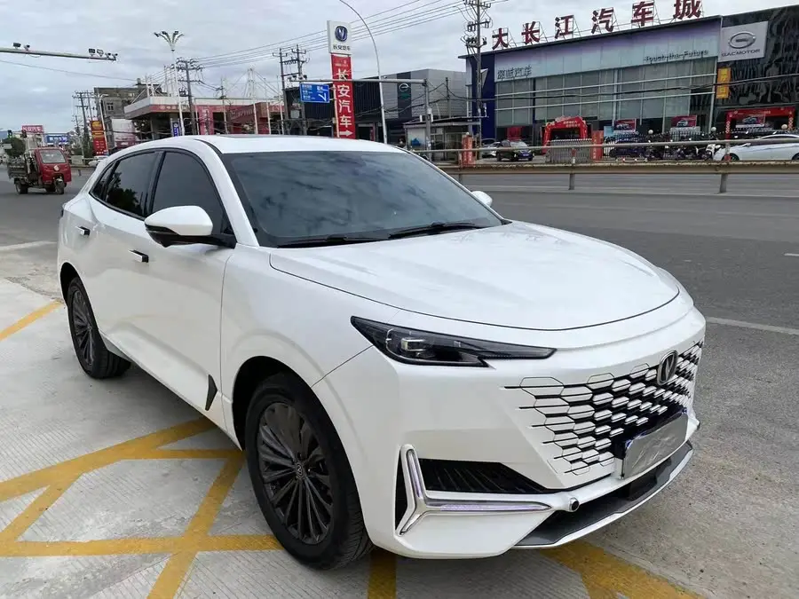 شانغن UNI-K 2021 2.0T الفاخرة