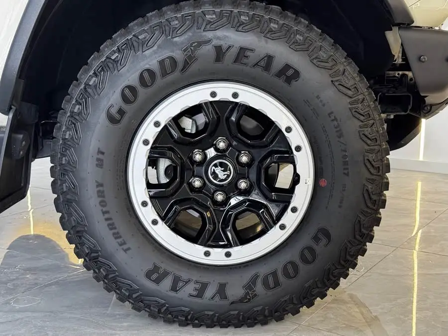 فورد موستانج 2024 2.3T على الطرق الوعرة