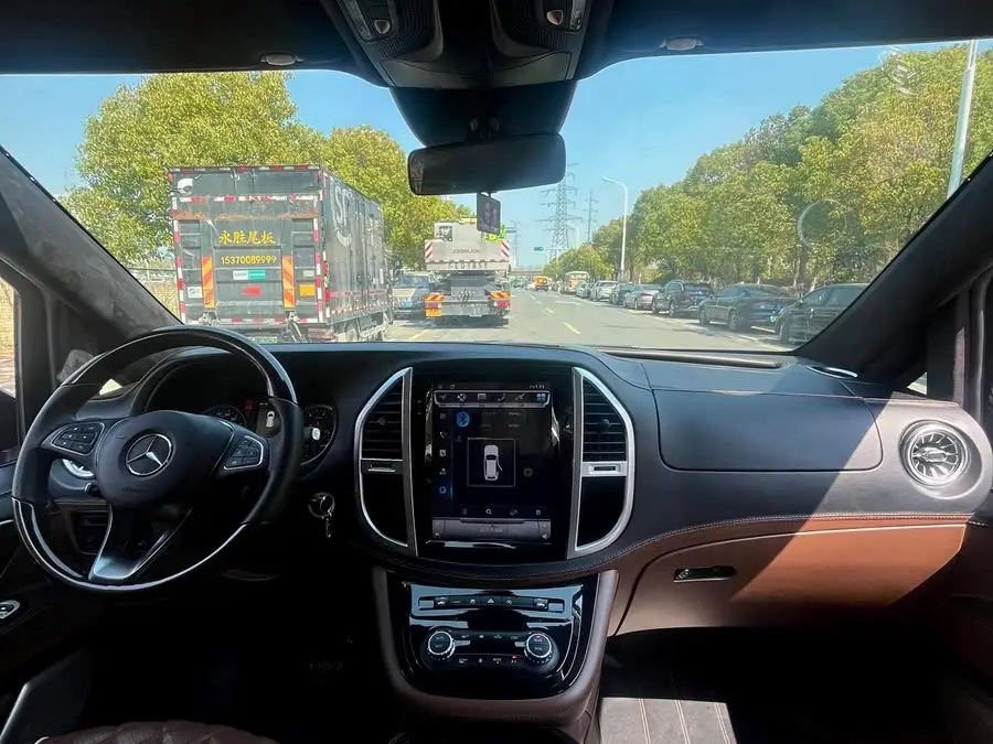 Vito 2021 2.0T Business Edition 7-seater