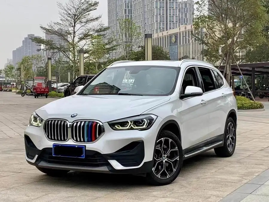 بي إم دبليو X1 2020 sDrive25Li الطراز الرائد