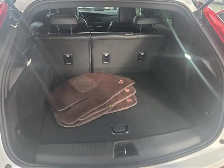 Cadillac XT4 2021 28T FWD Tech Edition