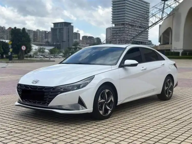 2021 Hyundai Elantra 1.5L CVT LUX
