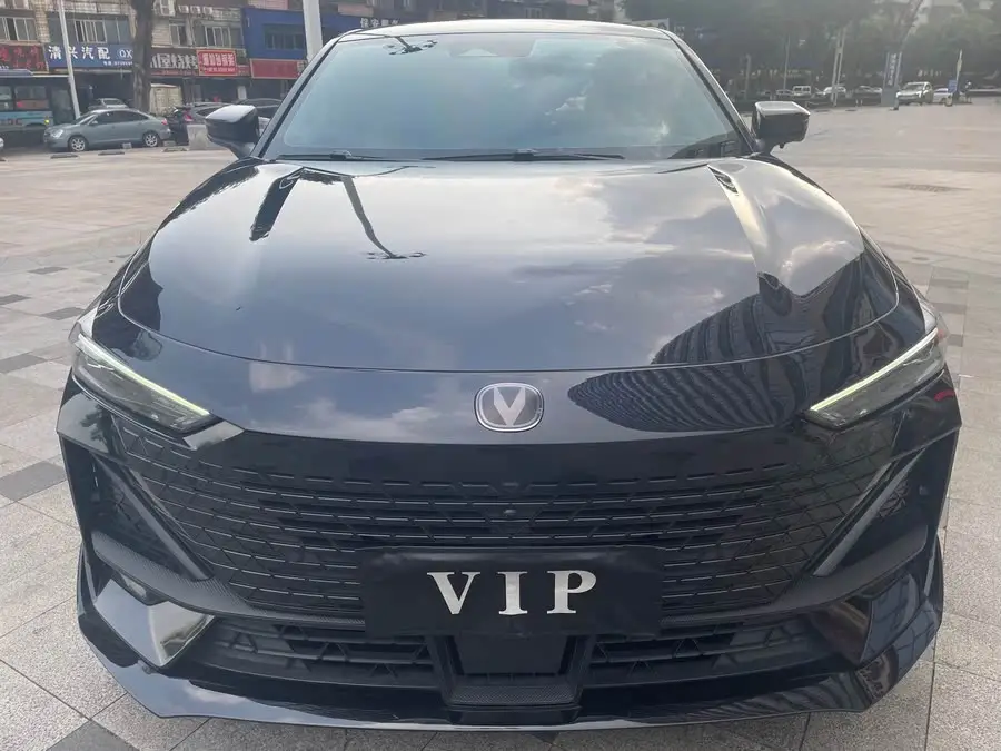 Changan UNI-V 2023 1.5T Sports Version