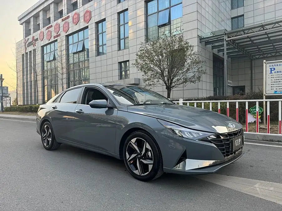 إيلانتر 2022 1.5 لتر CVT LUX