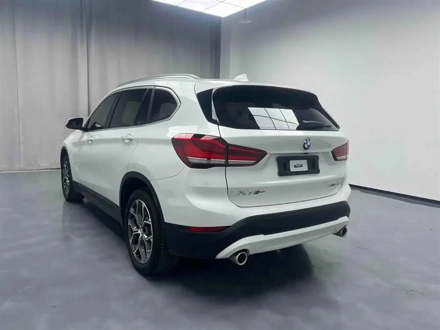 BMW X1 2022 sDrive25Li Leading Edition