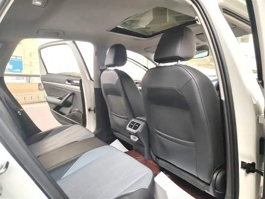 لافيدا 2024 إصدار خمسة ملايين نجمي 1.5 لتر أوتوماتيكي