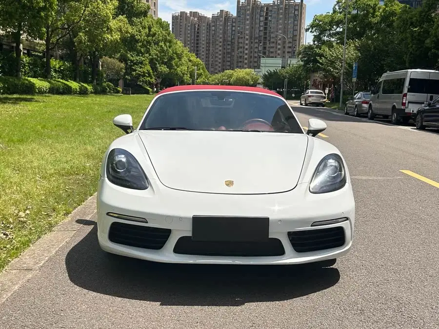 Porsche 718 2020 Model Boxster 2.0T