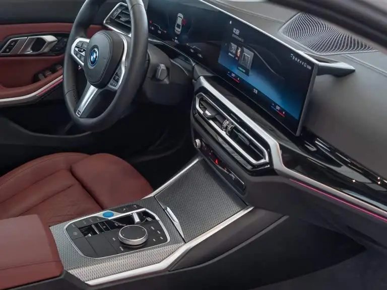 BMW i3 2024 eDrive 40 L Night Package