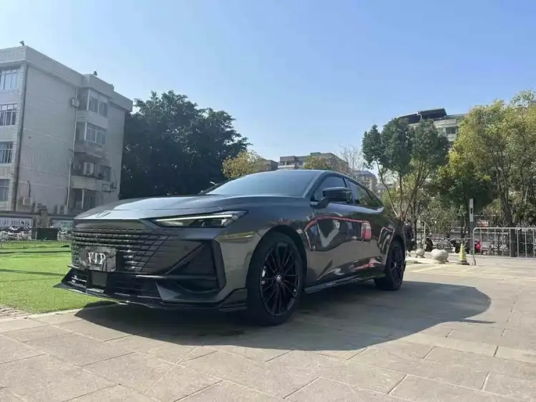 Changan UNI-V 2023 1.5T Sport Edition