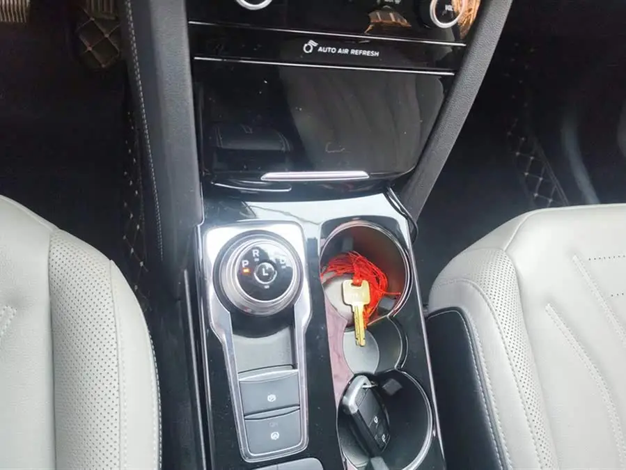 فورد إسكايب 2020 إيكوبوست 245 دفع ثنائي إصدار ياو شياو