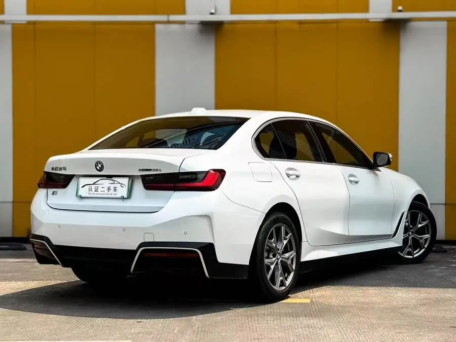 بي إم دبليو i3 2022 eDrive 35 L