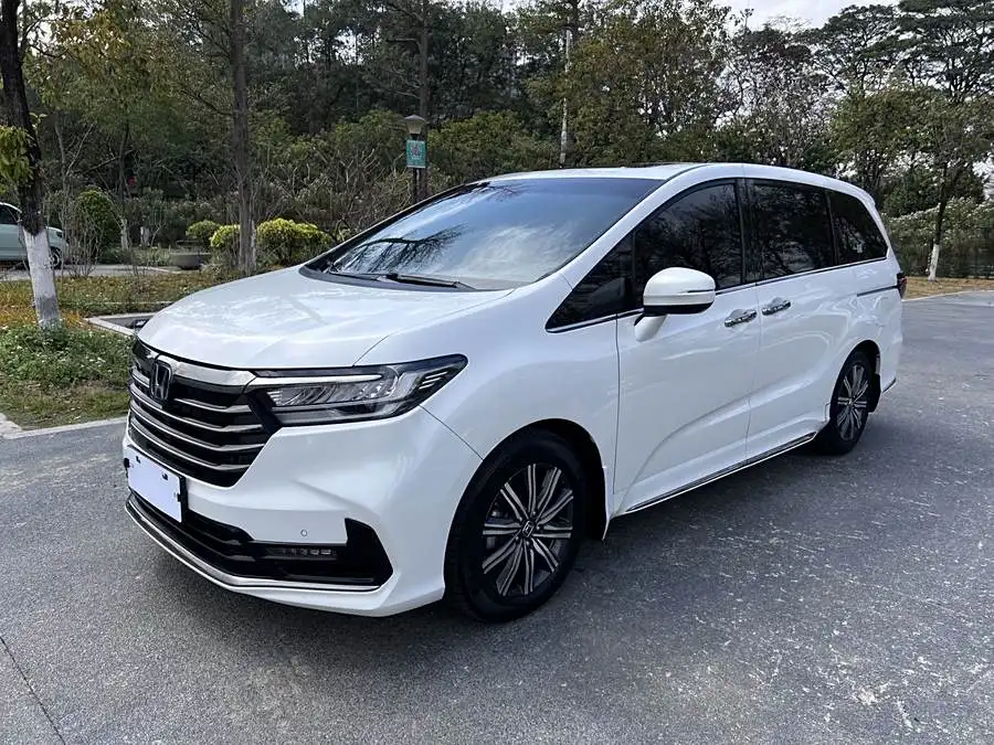 أوديسي 2022 2.0 لتر e:HEV إصدار شارب