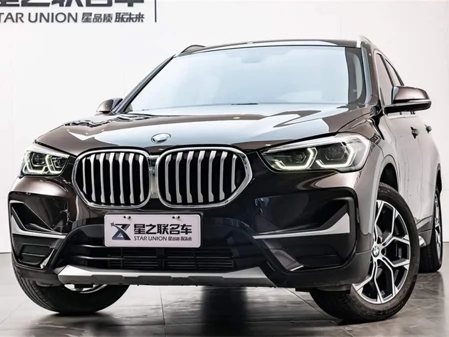 بي إم دبليو X1 2020 sDrive20Li فئة الرفاهية