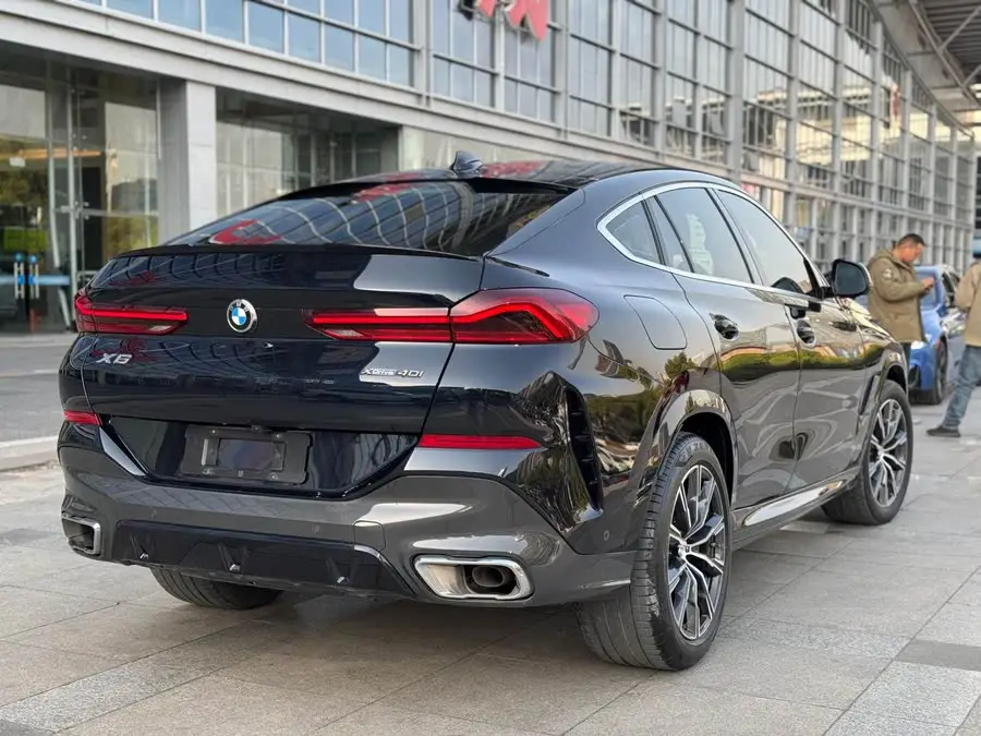 BMW X6 2021 xDrive40i M Sport Package