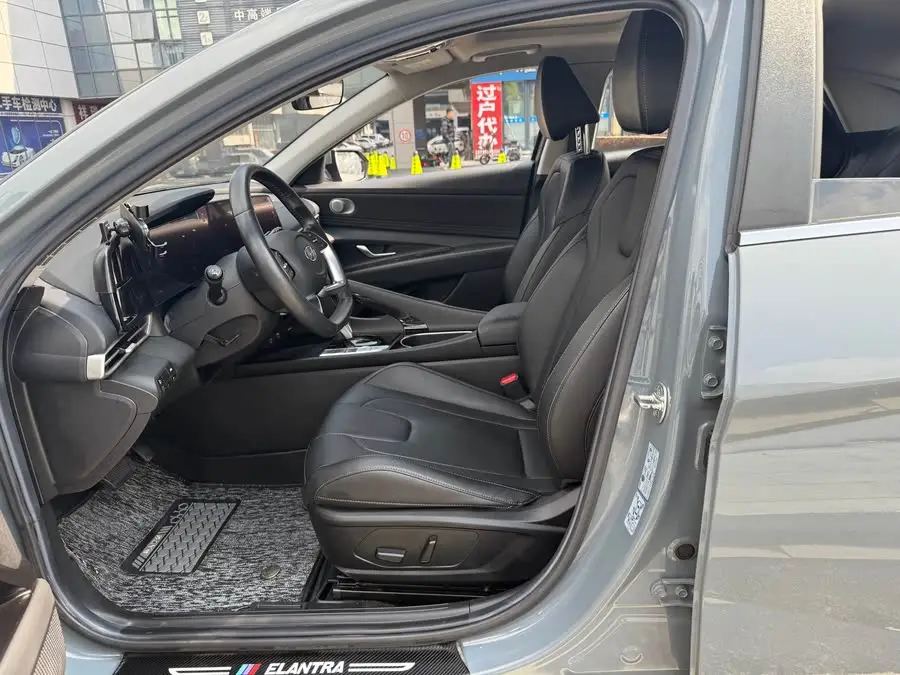 إيلانtra 2021 1.5L CVT LUX النسخة المميزة