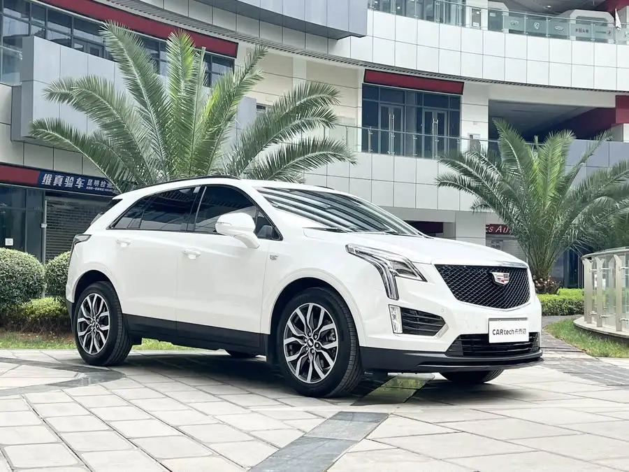 كاديلاك XT5 2023 2.0T دفع رباعي فئة برايم (إصدار بلاتينيوم)