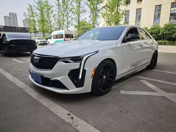 Cadillac CT4 2022 28T Luxury