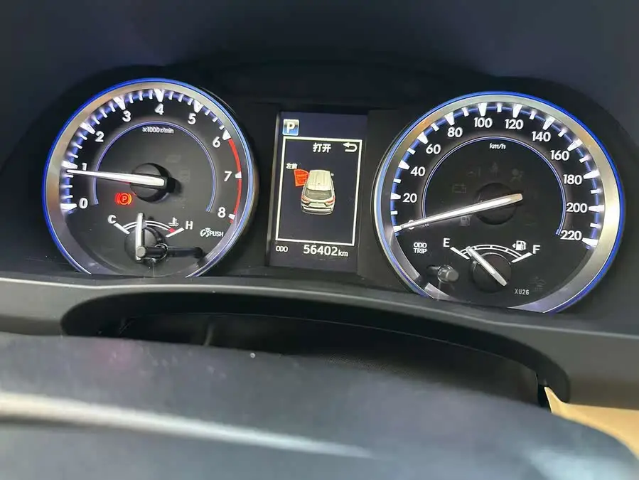 هايلاندر 2021 2.0T دفع رباعي فئة فاخرة 7 مقاعد