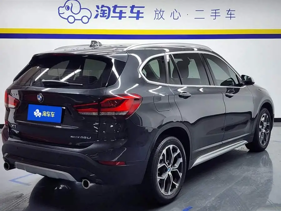 بي إم دبليو X1 2021 sDrive20Li نسخة الفخمة