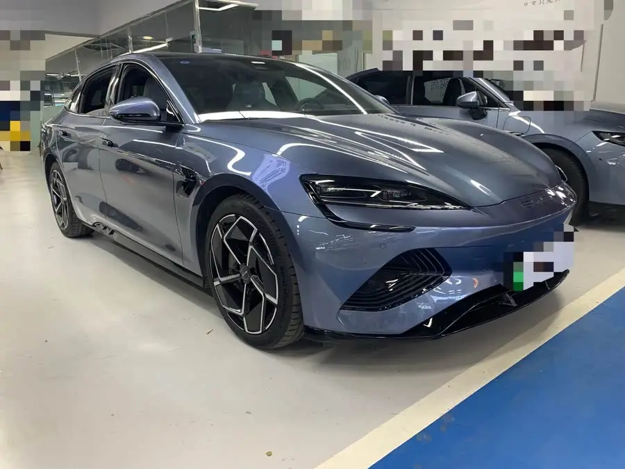 سيلاين 2022 إصدار 700 كم طويل المدى دفع خلفي