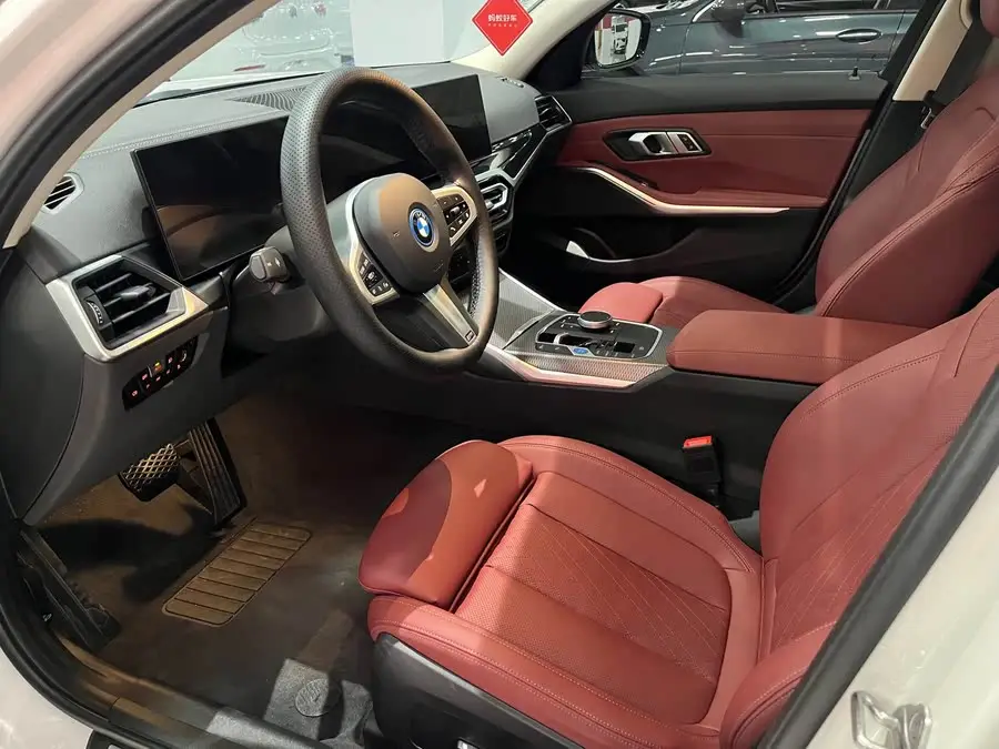 بي إم دبليو i3 2024 eDrive 40 L حزمة الليل