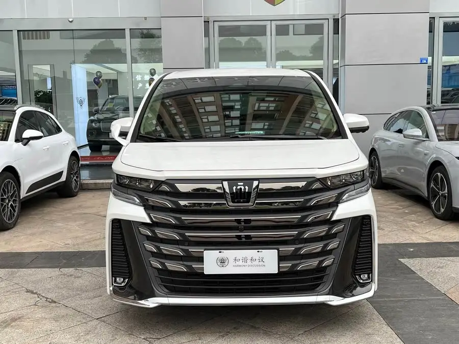 2024 تويوتا ألفارد كراون هايبرد 2.5 لتر إصدار سوبريم