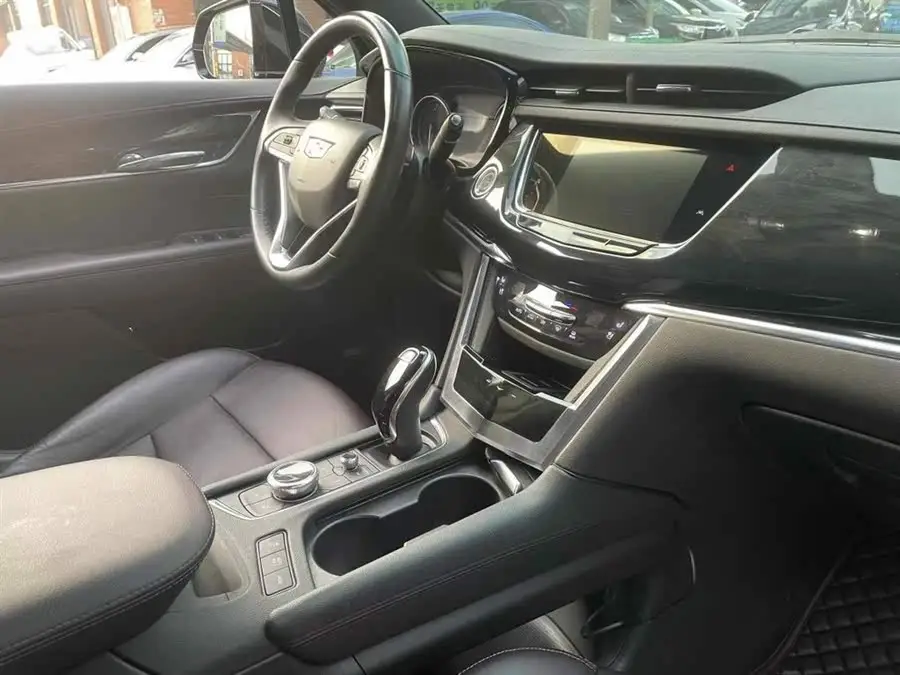 Cadillac XT6 2021 28T Luxury 6-Seater