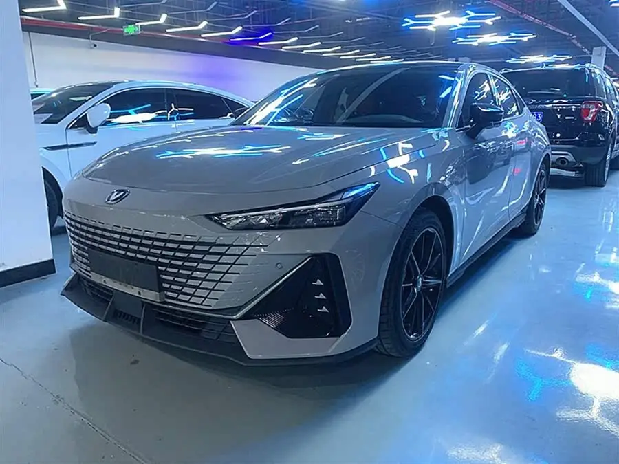 Changan UNI-V 2023 1.5T Premium