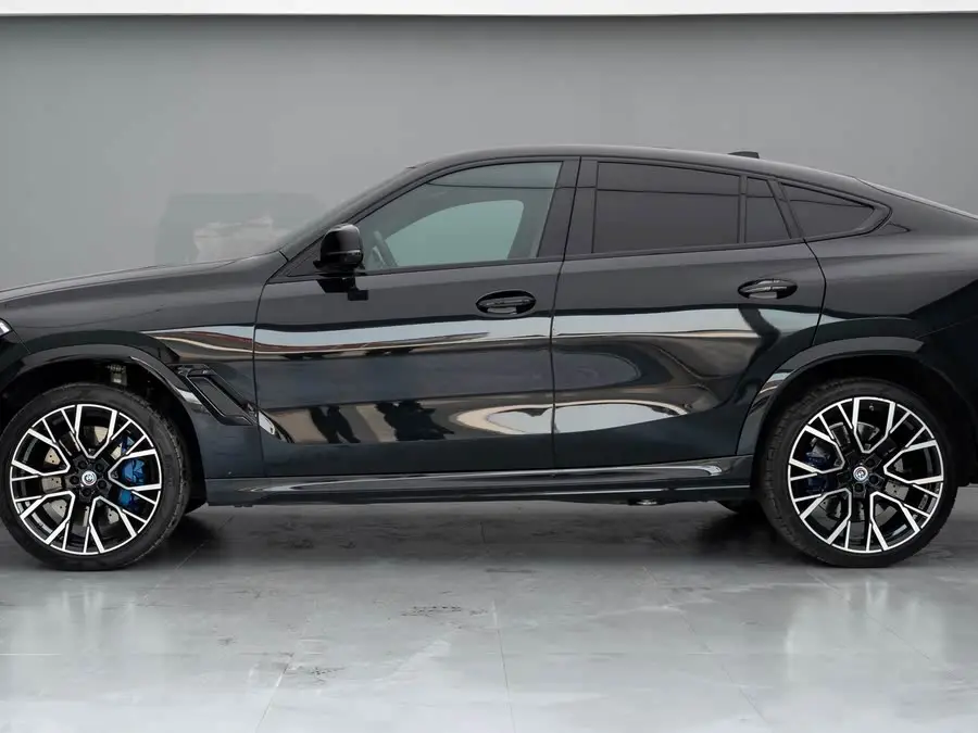 BMW X6 M 2022