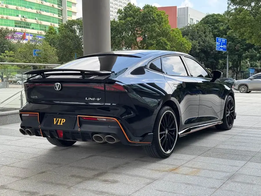 Changan UNI-V 2022 1.5T Sport Edition