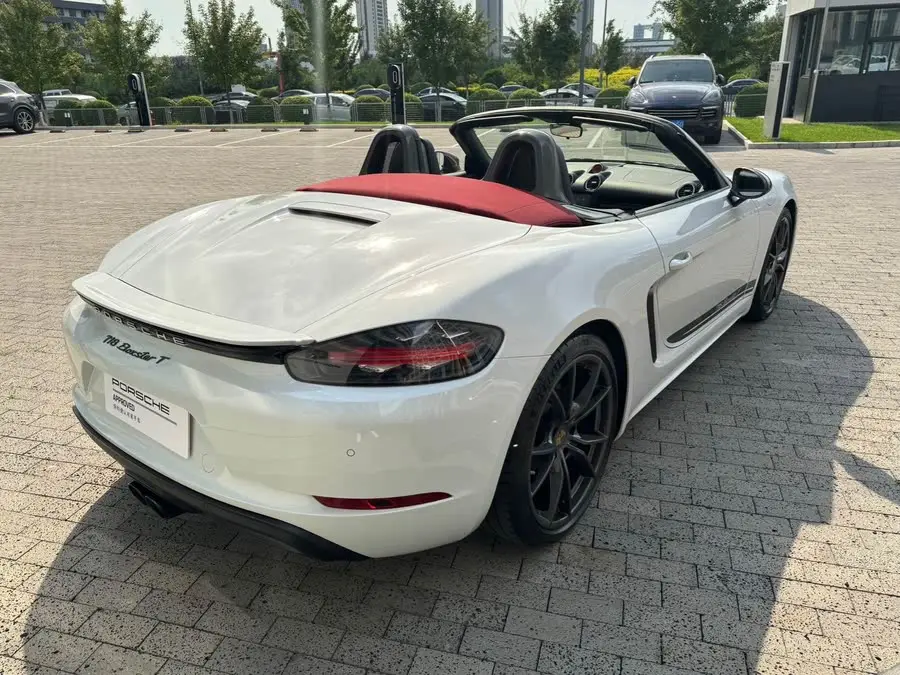 Porsche 718 2019 Model Boxster T 2.0T
