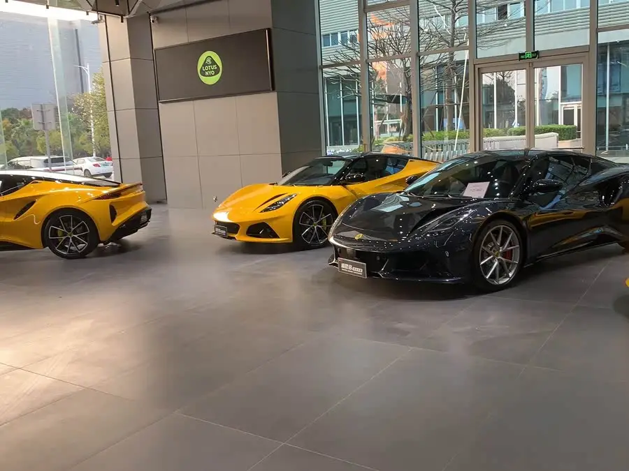 إيميرا 2022 3.5T V6 يدوي النسخة الأولى