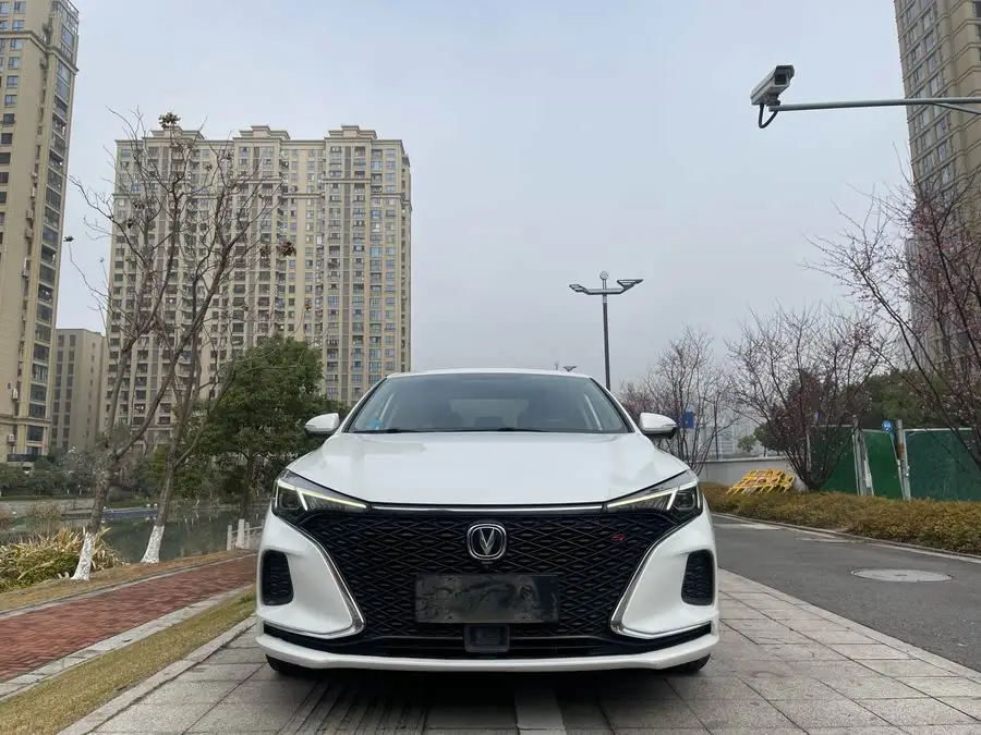 إيدونغ 2020 بلس بلو ويل NE 1.4T GDI DCT رائد