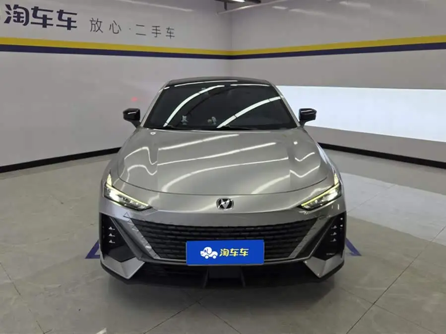 Changan UNI-V 2022 1.5T Premium