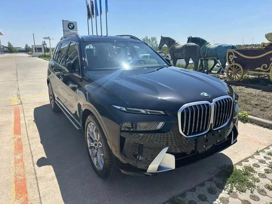 بي إم دبليو X7 2023 xDrive40i باقة الرفاهية