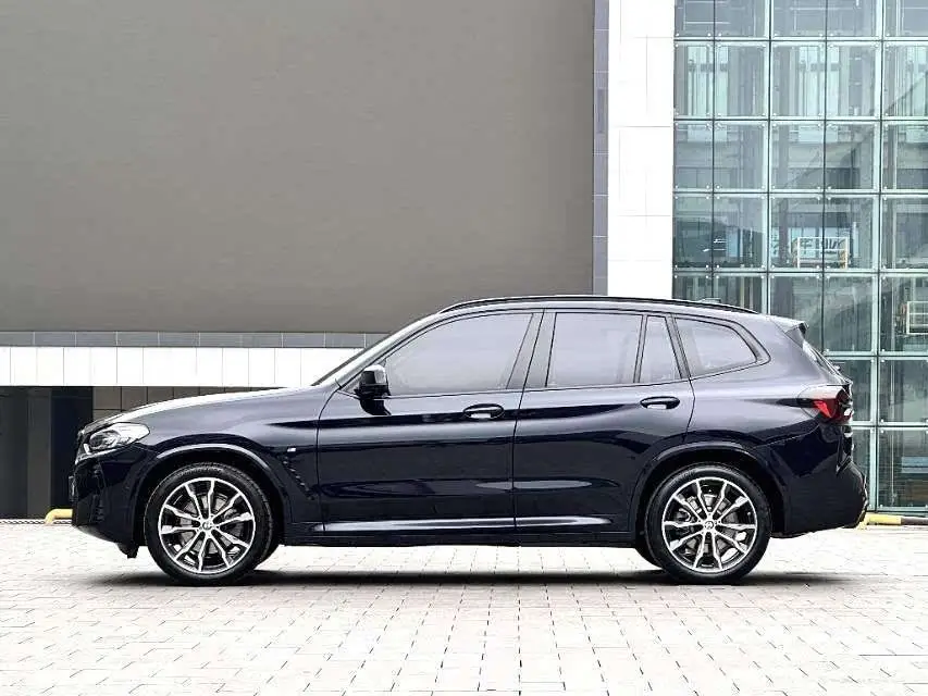 BMW X3 2023 xDrive30i Leading M Night Package