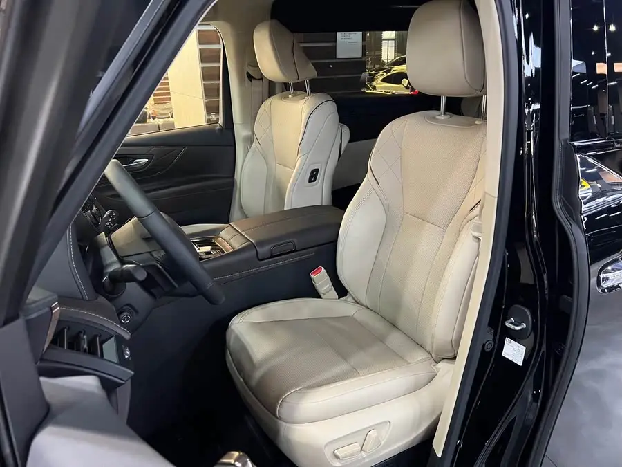 ألفارد 2024 بمحرك مزدوج 2.5 لتر إصدار بريميوم