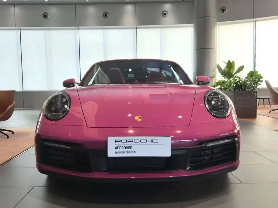 بورش 911 2023 طراز تارغا 4 3.0T