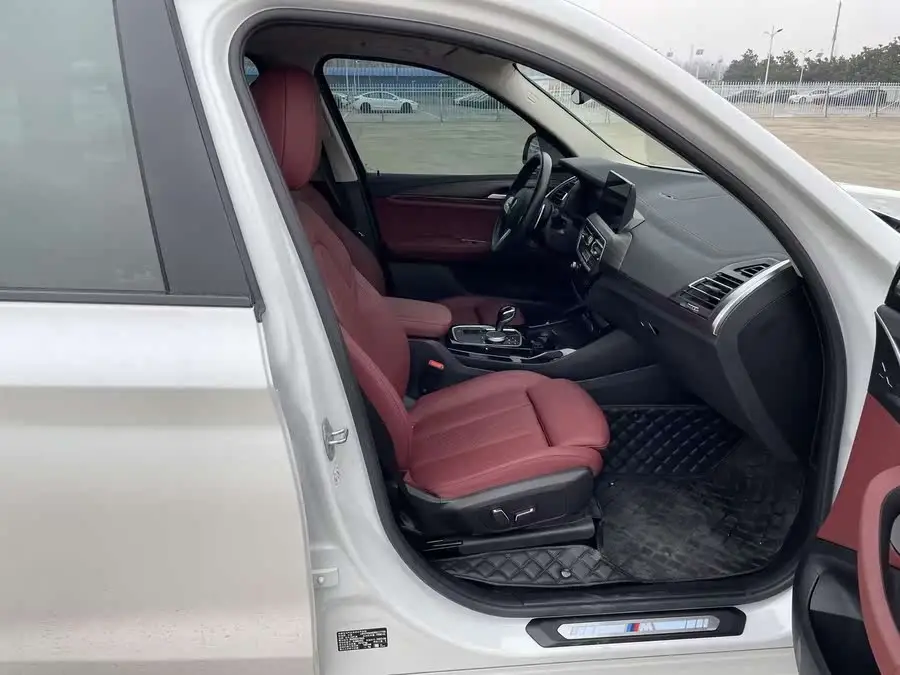 BMW X3 2023 xDrive30i Leading Edition M Night Package