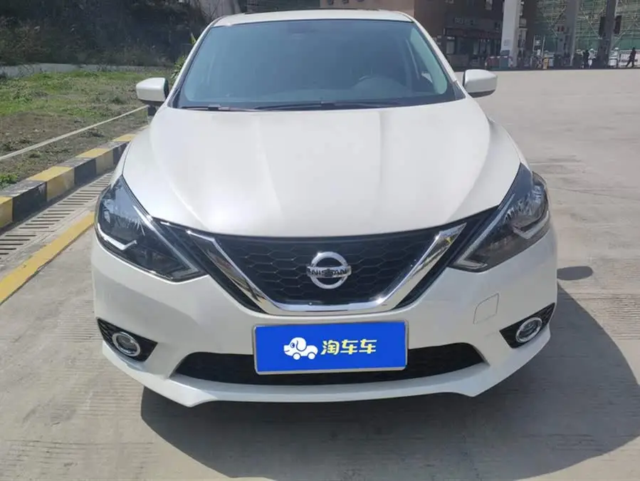 2022 نيسان سيلفي كلاسيك 1.6XL CVT الفئة الفاخرة