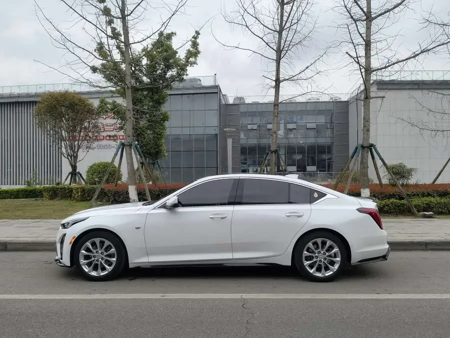 Cadillac CT5 2022 28T Luxury (Standard Edition)