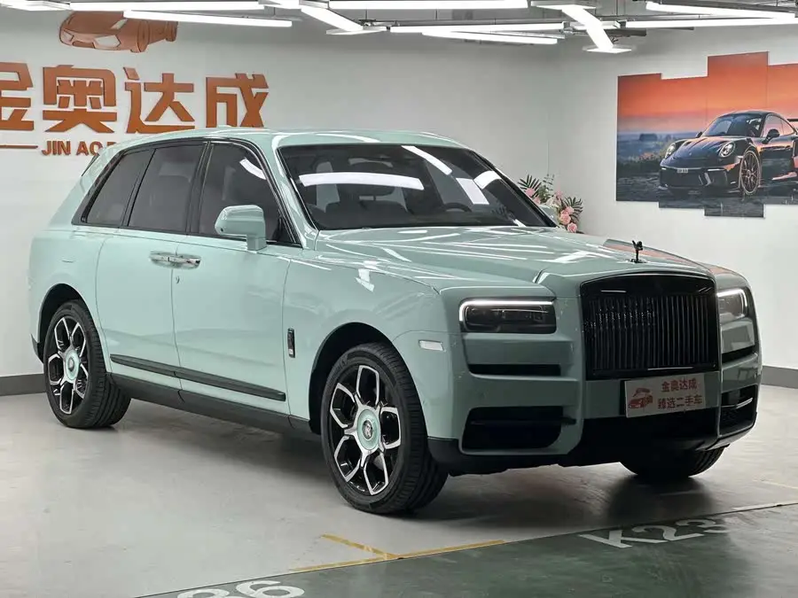 كولينان 2024 بلاك بادج