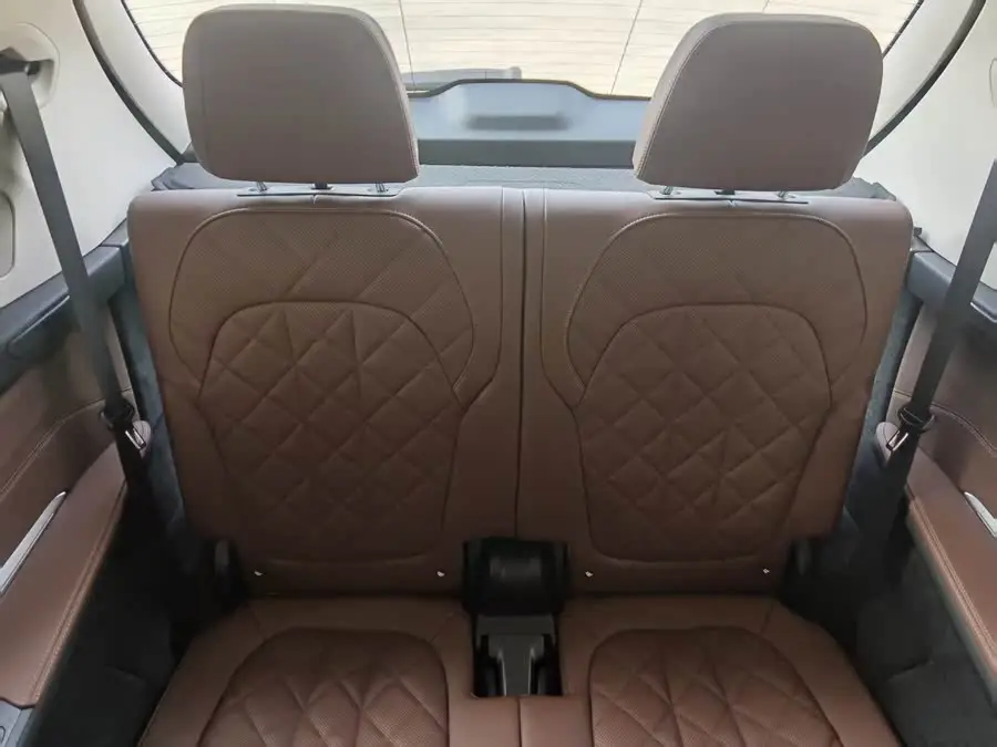 بي إم دبليو X7 2024 xDrive40i باقة الرفاهية