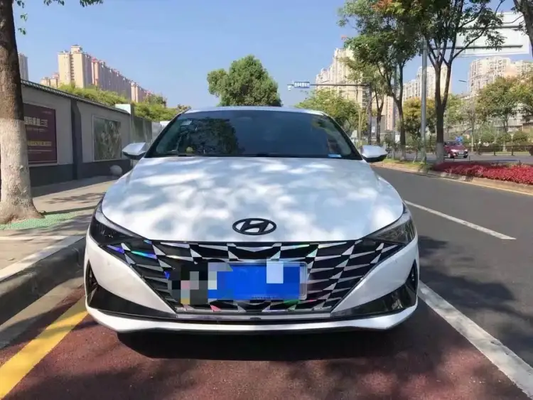 Elantra 2022 1.5L CVT LUX Premium