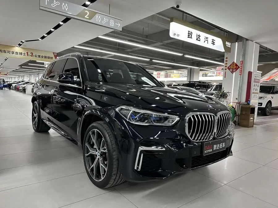 بي إم دبليو X5 2022 طراز محدث xDrive 40Li حزمة M الرياضية